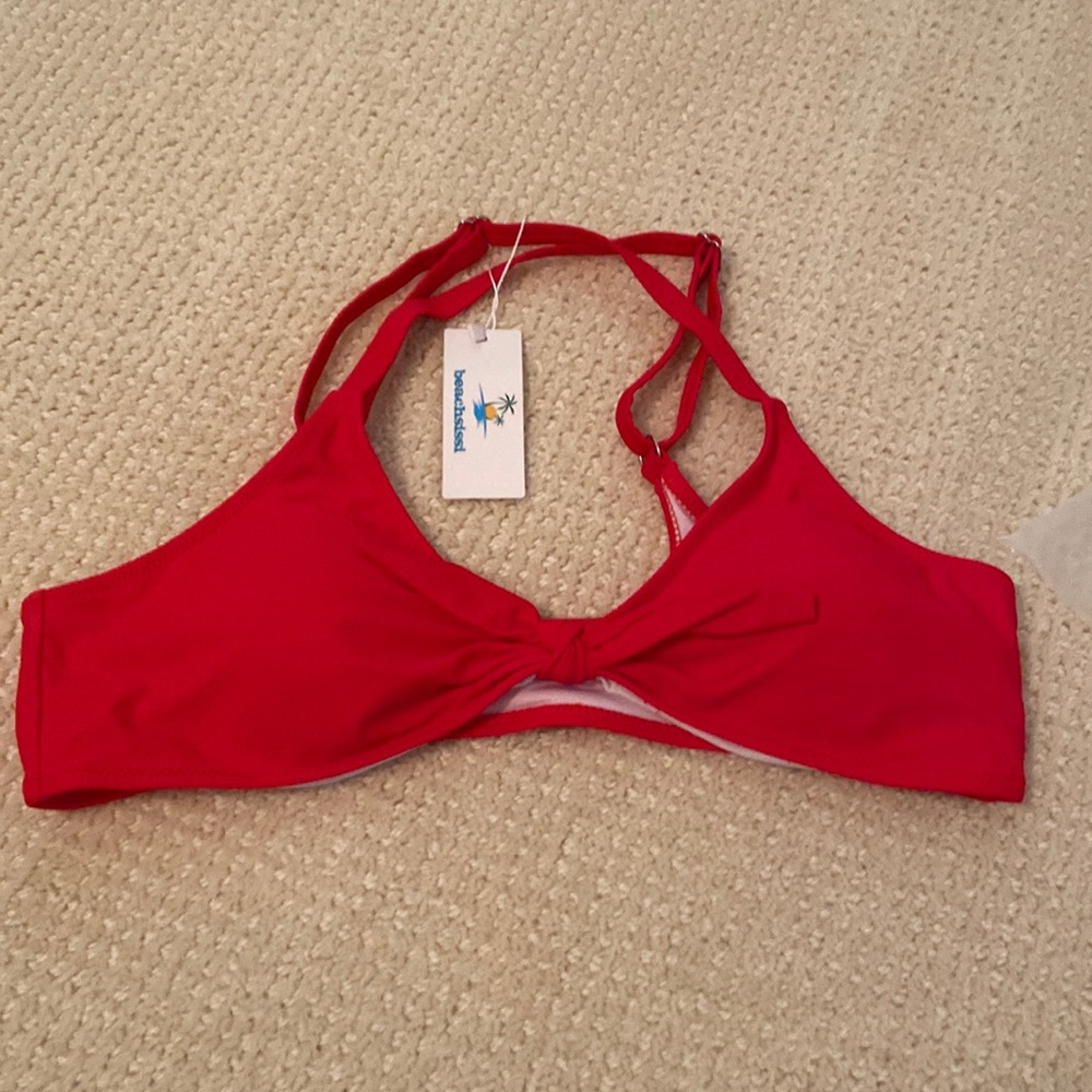 NWT bikini top